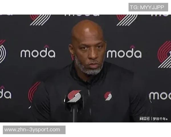 比卢普斯呼吁球队共同分担战术压力让瀚森更轻松应对比赛挑战 比卢普斯呼吁球队共同分担战术压力让瀚森更轻松应对比赛挑战