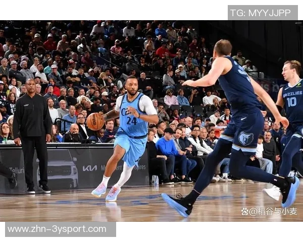 克莱状态回暖三分球表现出色11投5中贡献14分1篮板 克莱状态回暖三分球表现出色11投5中贡献14分1篮板