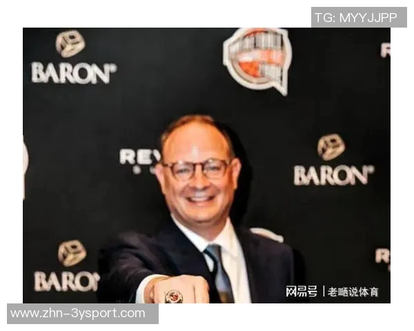 NBA高管与球探齐聚考察Woj母校球队球员展现人脉魅力 NBA高管与球探齐聚考察Woj母校球队球员展现人脉魅力