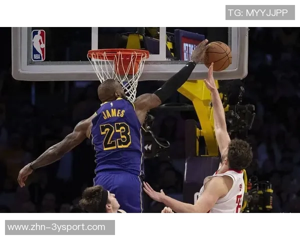 詹姆斯助力落选秀里夫斯展现团队精神乔丹科比难以做到的无私行为